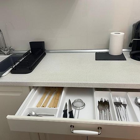 Emm Apartament - 100M Parc Si Metrou Tinererului 布加勒斯特 外观 照片