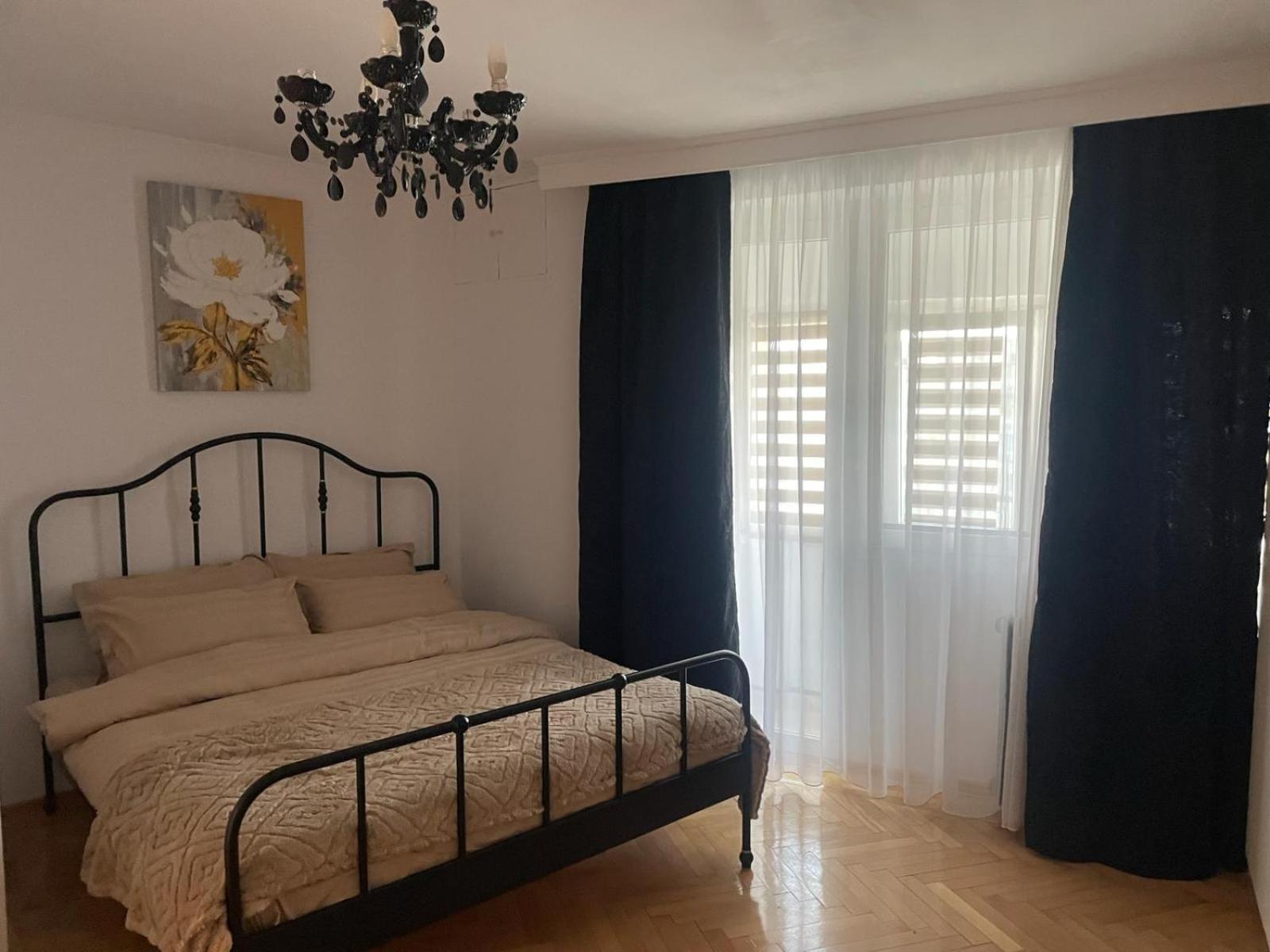 Emm Apartament - 100M Parc Si Metrou Tinererului 布加勒斯特 外观 照片