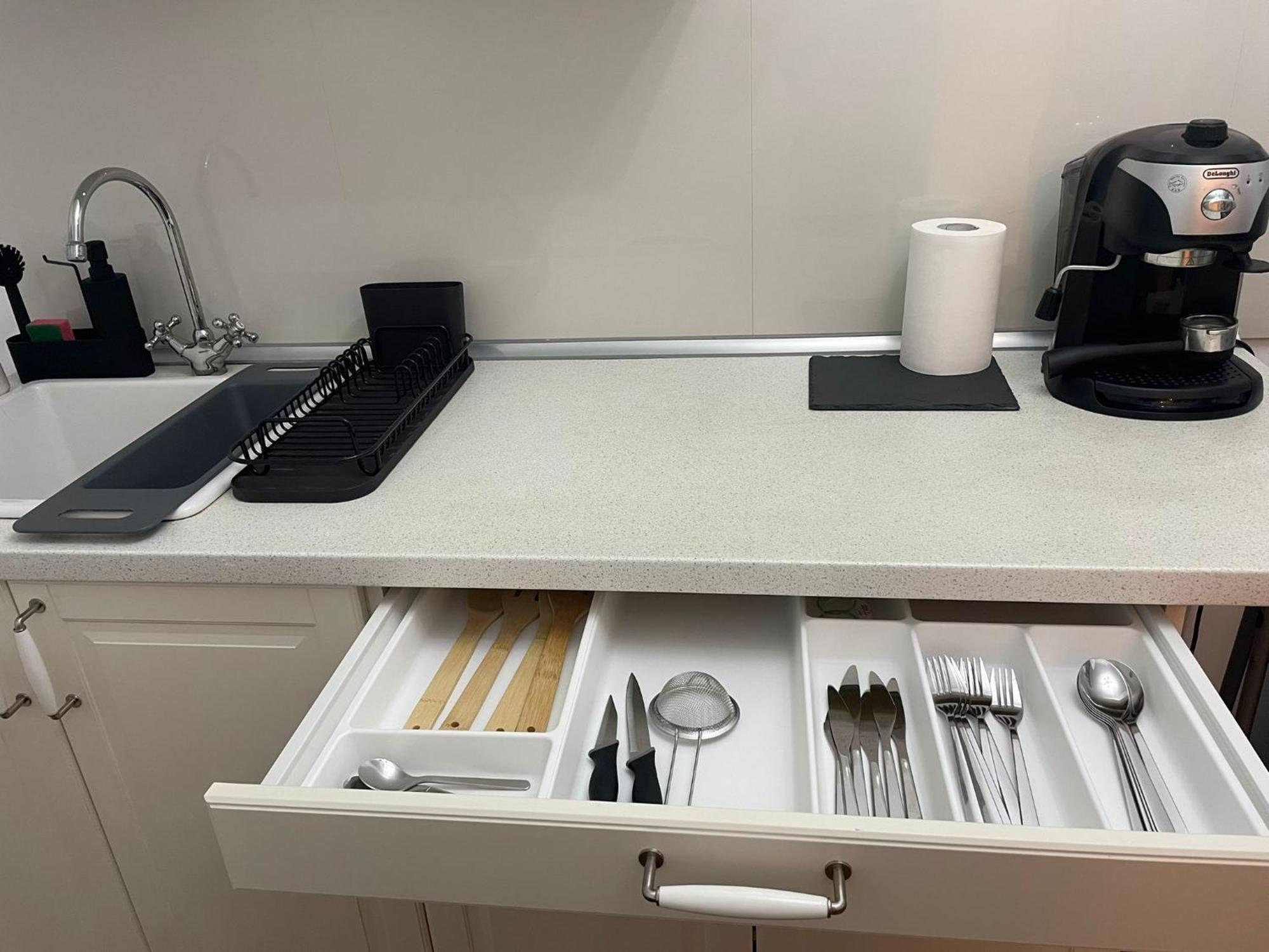 Emm Apartament - 100M Parc Si Metrou Tinererului 布加勒斯特 外观 照片