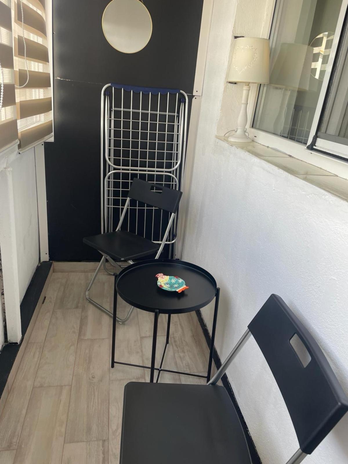 Emm Apartament - 100M Parc Si Metrou Tinererului 布加勒斯特 外观 照片