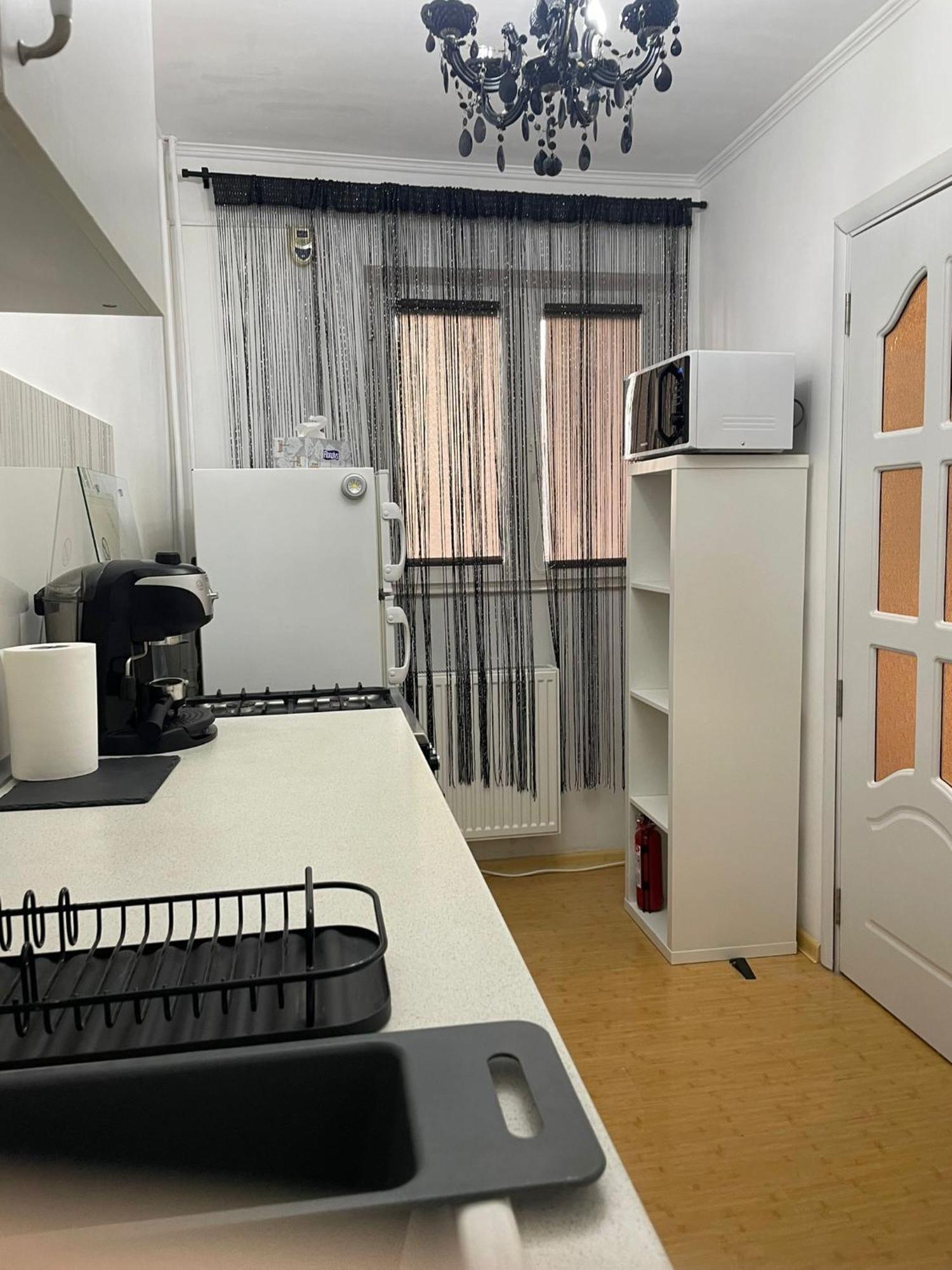 Emm Apartament - 100M Parc Si Metrou Tinererului 布加勒斯特 外观 照片